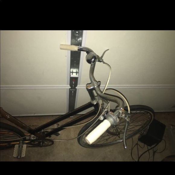 Antique Bike - Picture 2 of 2